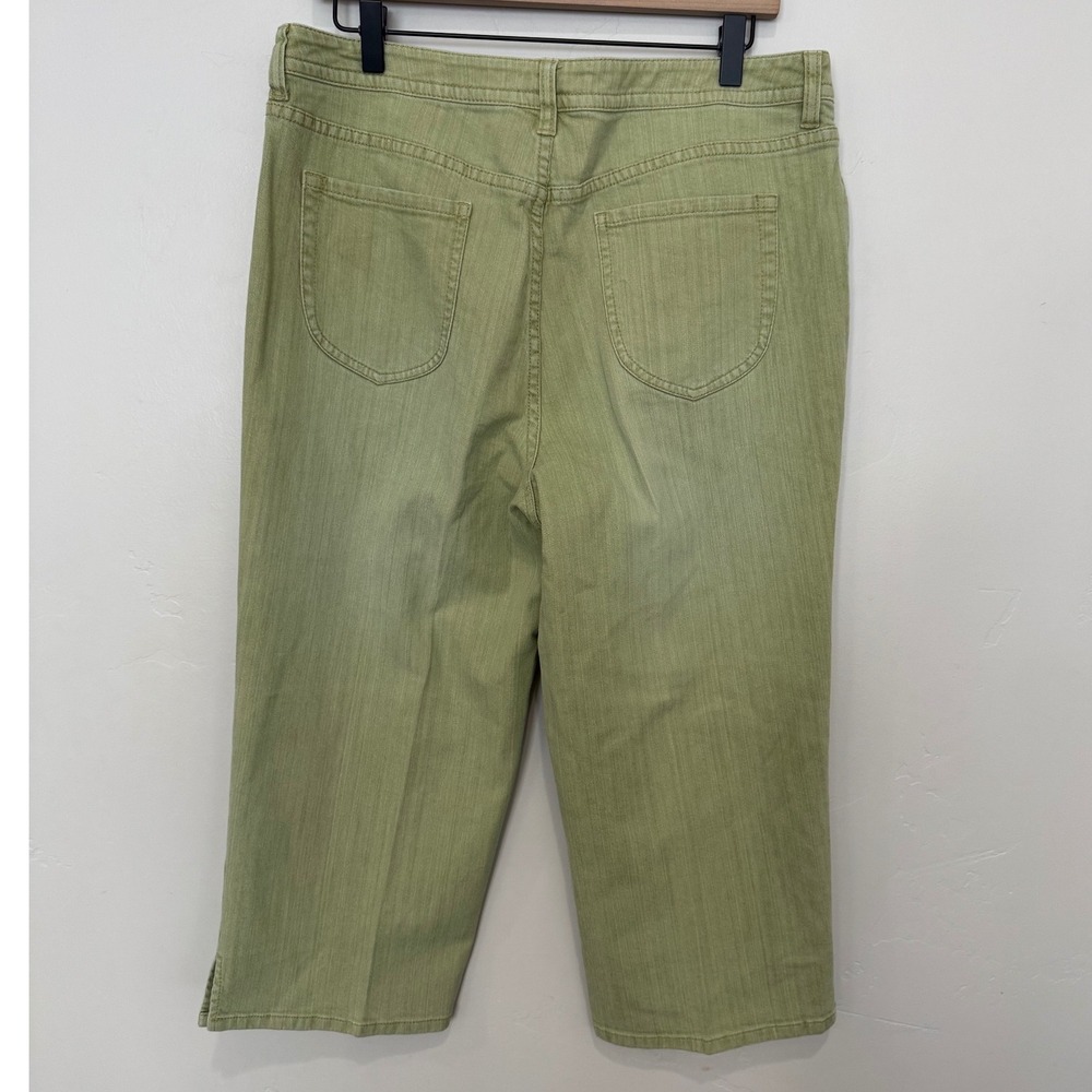 Chicos Platinum Quartz Jean Sage Green Capris 14 Size 2.5 Goblincore Cottage - Picture 3 of 6